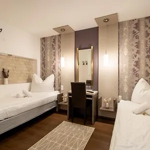  Hotel Amadea - Cityhotel Austria