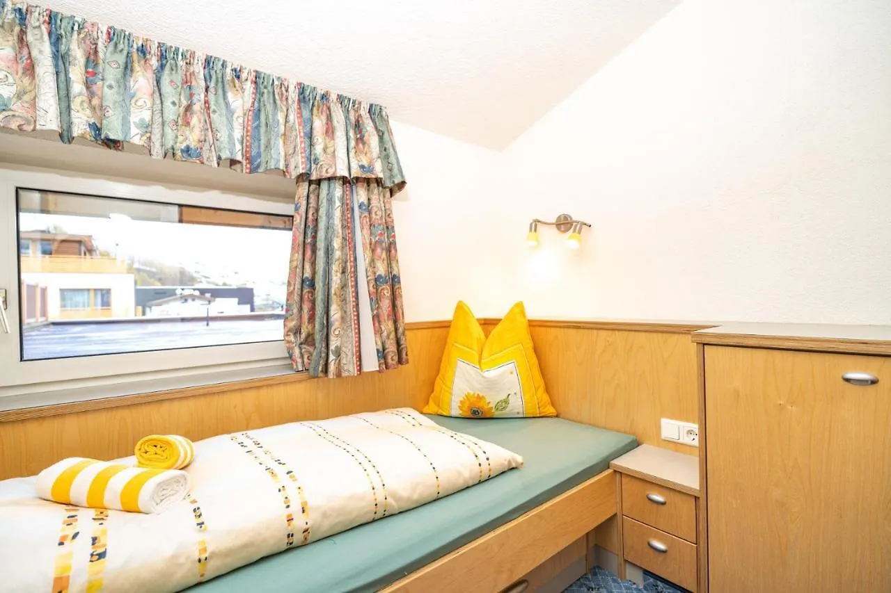 Haus Anton Soelden - Apartments & Zimmer Gasthuis Sölden